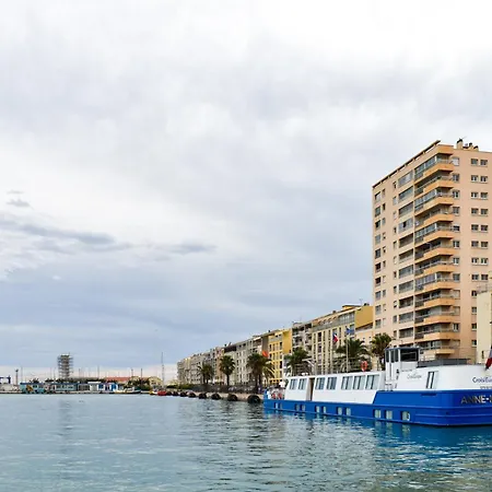 F4 Traversant, 75m2 Avec Garages * 塞特港