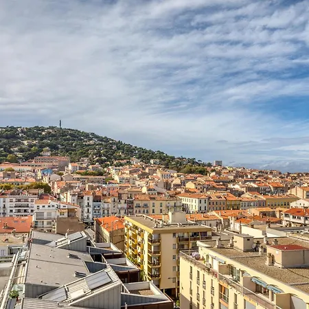 F4 Traversant, 75m2 Avec Garages Appartement *