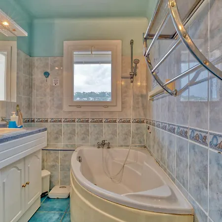 F4 Traversant, 75m2 Avec Garages Apartament