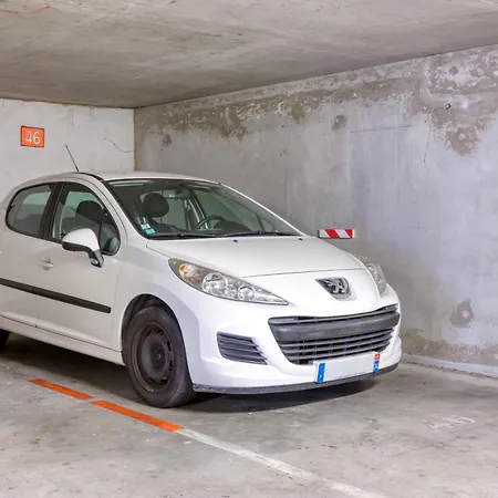 F4 Traversant, 75m2 Avec Garages Apartament Sète