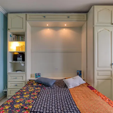 F4 Traversant, 75m2 Avec Garages Appartement *