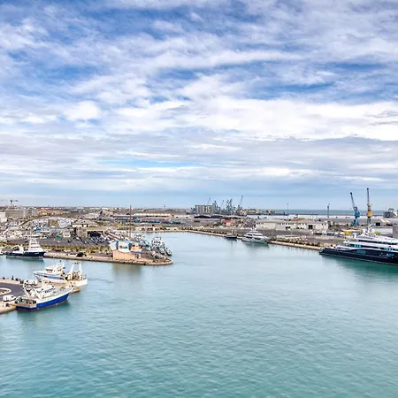 Appartement F4 Traversant, 75m2 Avec Garages