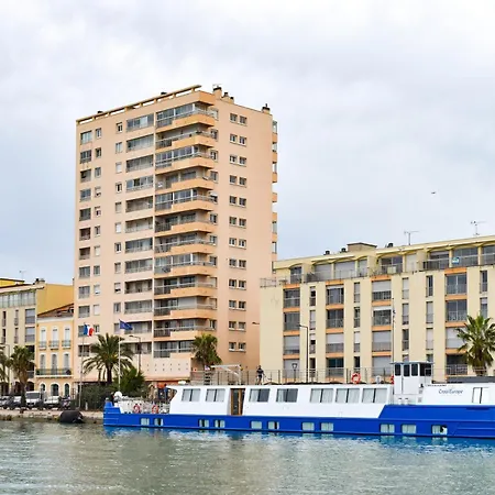 F4 Traversant, 75m2 Avec Garages Apartament Sète