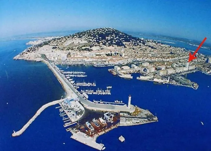 F4 Traversant, 75m2 Avec Garages