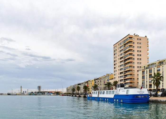 F4 Traversant, 75m2 Avec Garages Appartamento