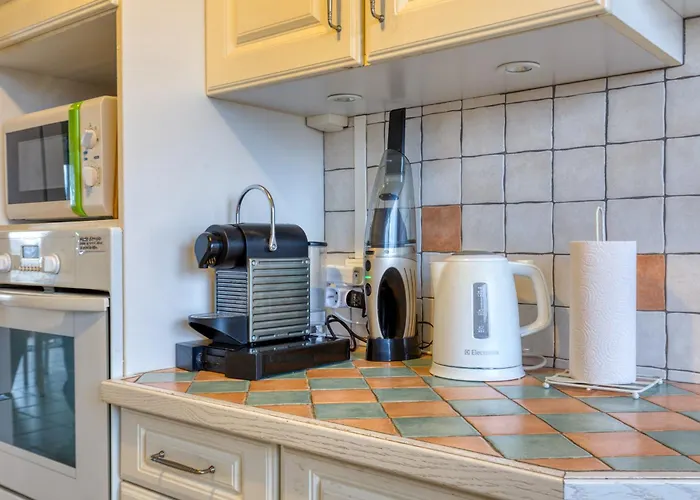 Appartamento F4 Traversant, 75m2 Avec Garages *