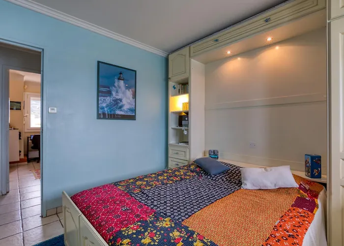 F4 Traversant, 75m2 Avec Garages Appartamento *