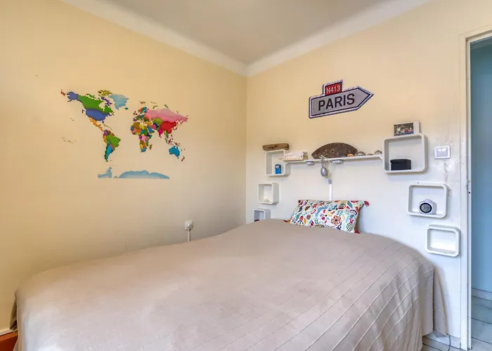 F4 Traversant, 75m2 Avec Garages *