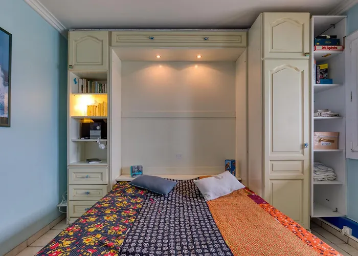 F4 Traversant, 75m2 Avec Garages Appartamento *