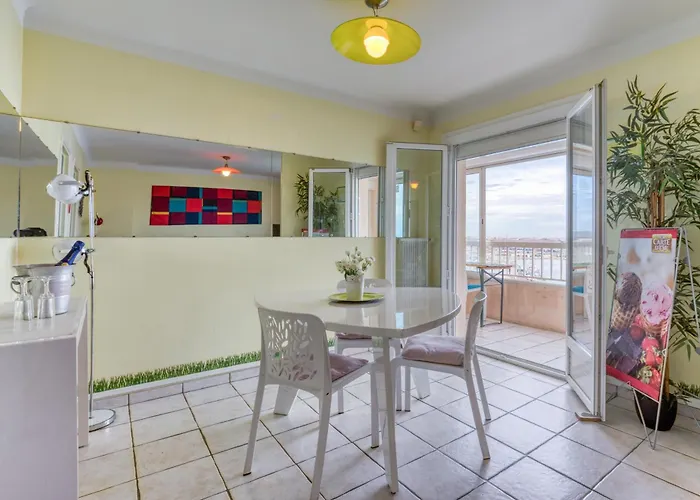 F4 Traversant, 75m2 Avec Garages Appartamento *